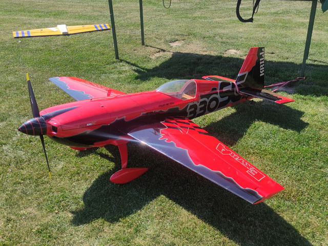 Extra 330SC